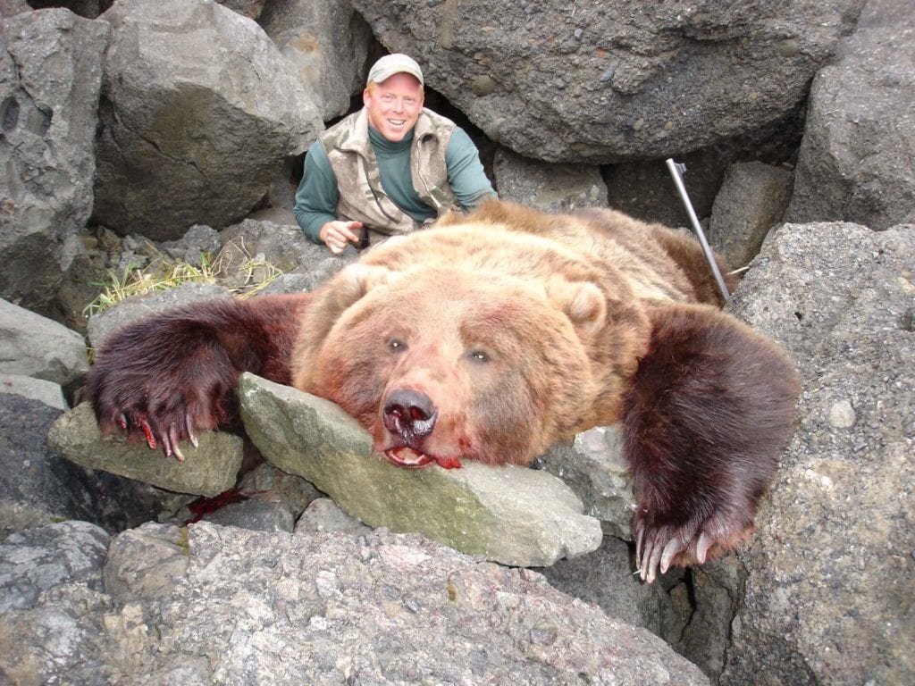 Alaska Guided Bear Hunts | Alaska Hunting Trips